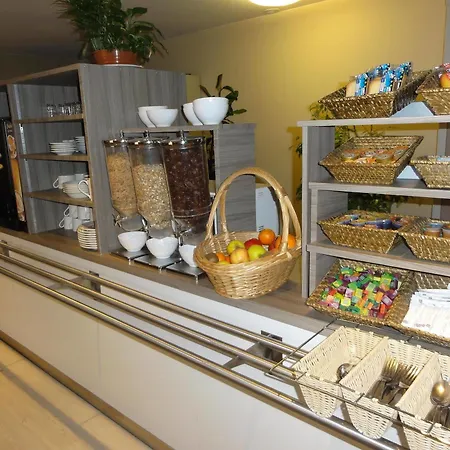 Kyriad Toulouse Est Hotel 3*