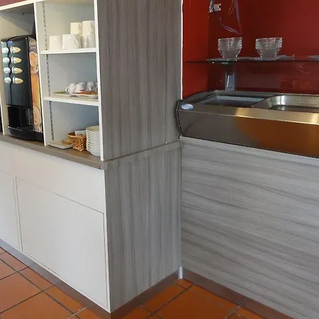 Kyriad Toulouse Est Hotel 3*