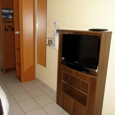 Kyriad Toulouse Est 3* Balma